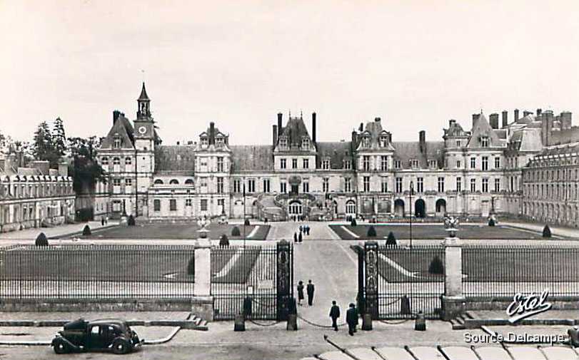 77 Fontainebleau Le Palais.jpg